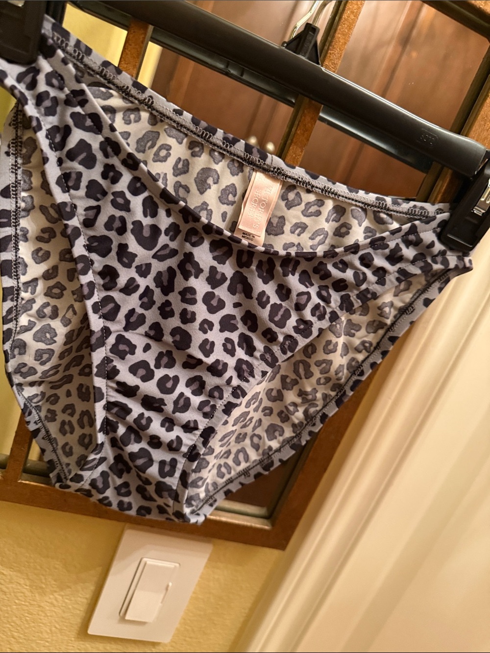 Victoria's Secret Leopard Print Black & Grey Bikini Bottoms  Small